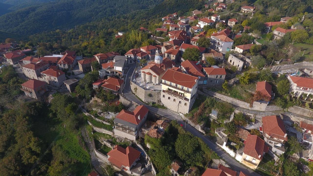 Hotel Isaraiko Spiti Agia Theodora Isaris Ngoại thất bức ảnh
