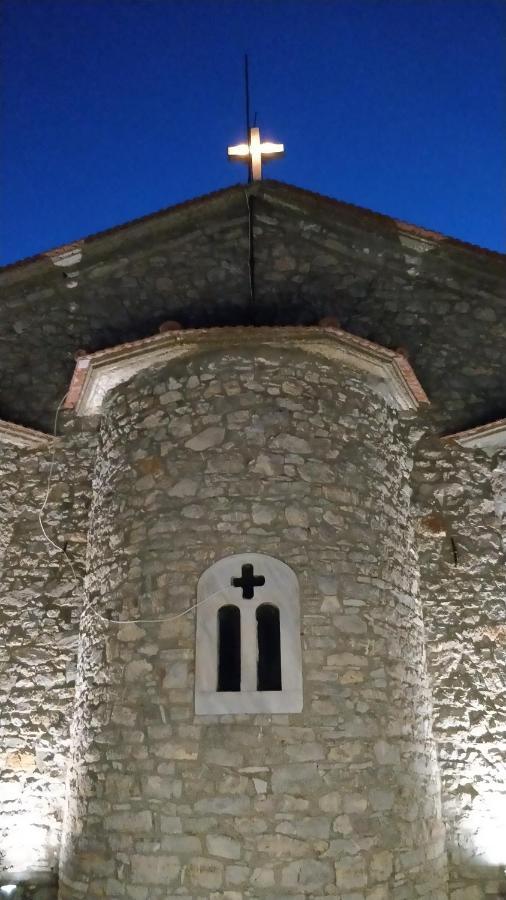 Hotel Isaraiko Spiti Agia Theodora Isaris Ngoại thất bức ảnh